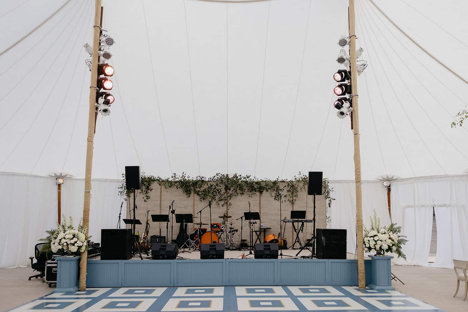 Clearspan event tent creating a seamless summer outdoor celebration